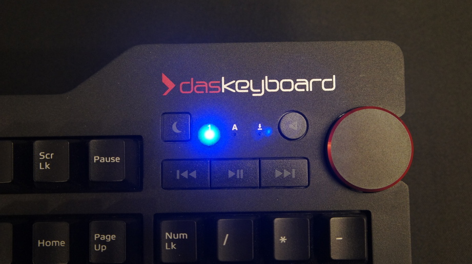 Replacing the blue LEDs on a Das Keyboard 4 Professional with red LEDs